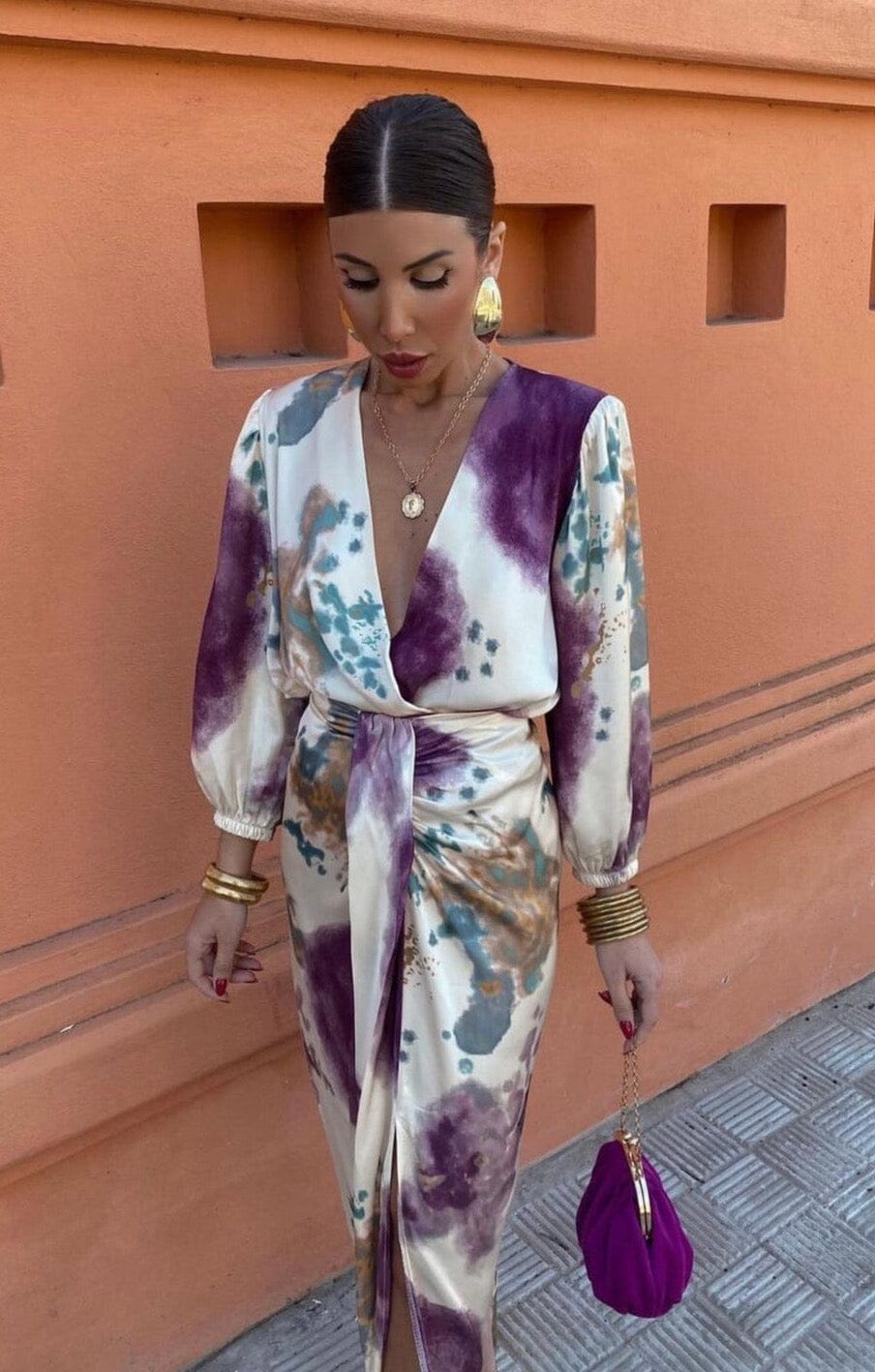 Amelia™ | Elegant Silk Dress with V-Neck
